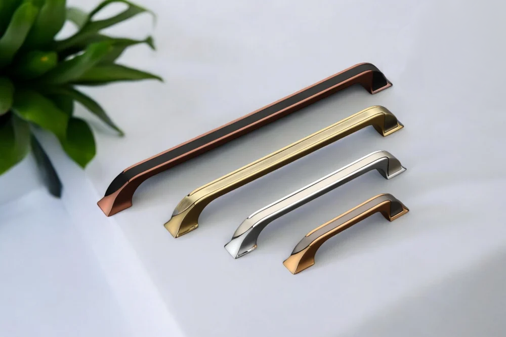 CENTRE HARDWARE Cabinet Handle 17