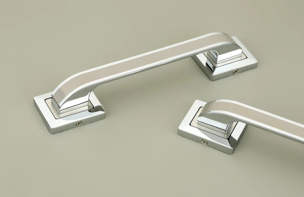 CENTRE HARDWARE Commercial Main Door 302