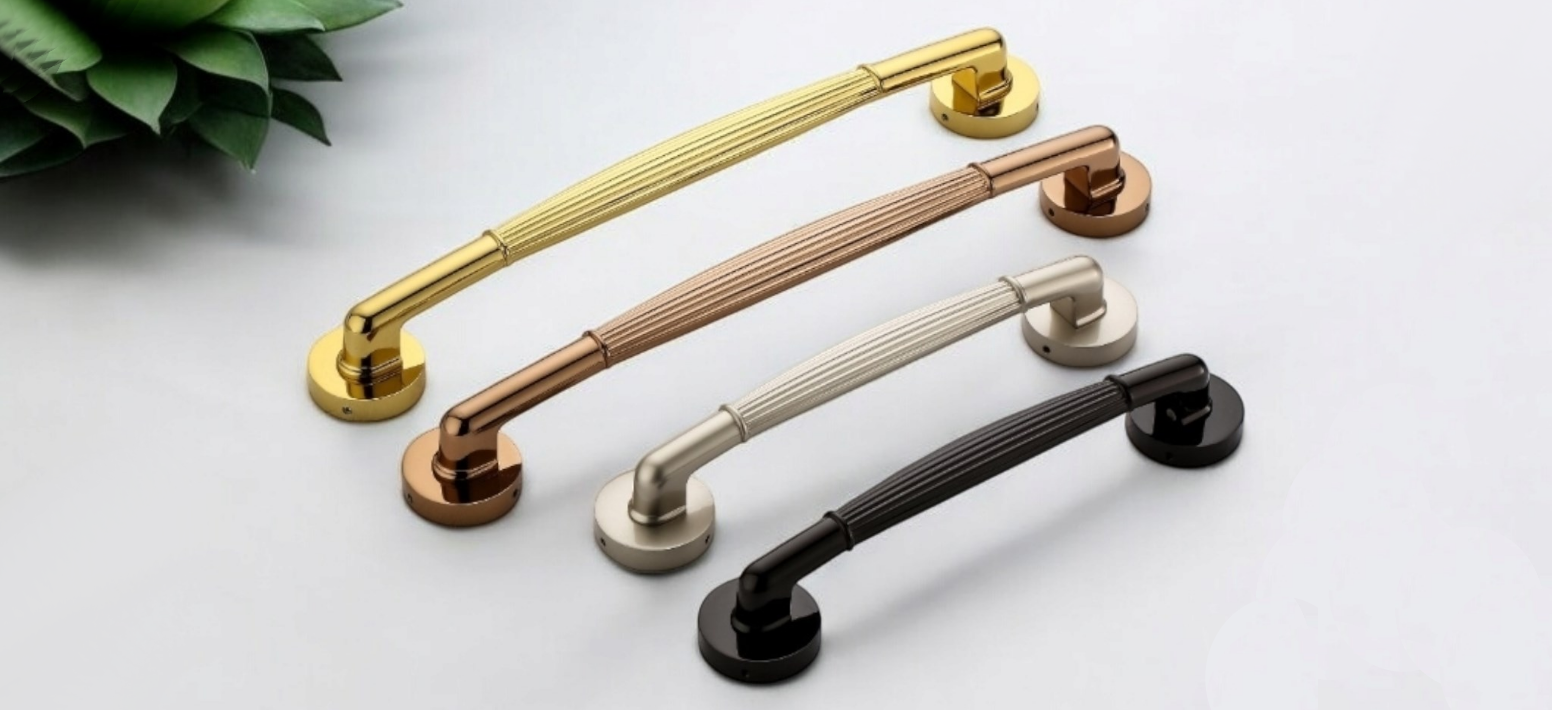 CENTRE HARDWARE Premium Main Door 207